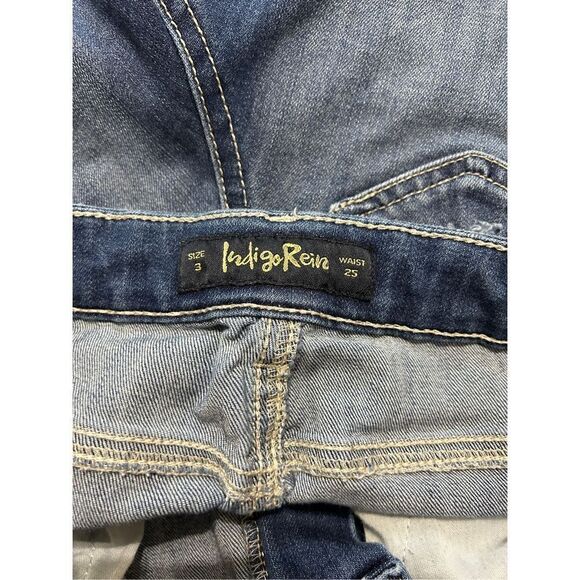 Womens Indigo rein blue denim distressed shorts sz 3 - Picture 3 of 4